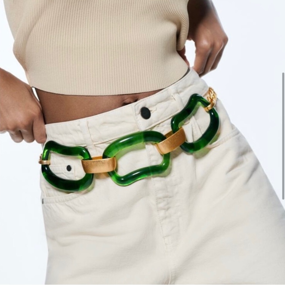 Green Chain-Link Statement Belt by